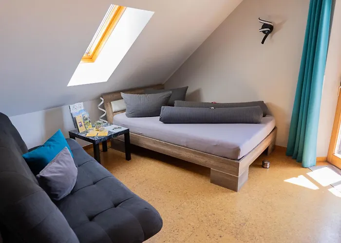 Mit Gemeinschaftsbad - Zur Fliegerbank In Der Rhoen Homestay Burkardroth