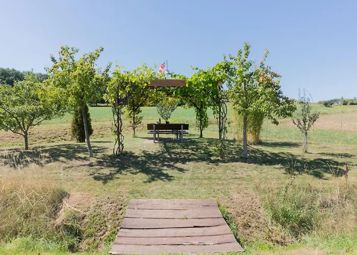 Mit Gemeinschaftsbad - Zur Fliegerbank In Der Rhoen Homestay Burkardroth